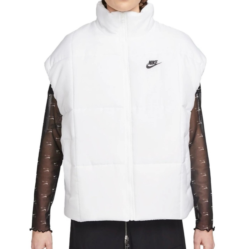 NWT Nike Therma Fit puffer vest - Size Medium - Color White - Waterproof